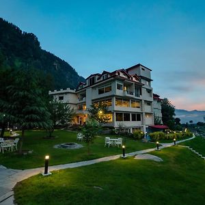 The Allure Grand Resort -A Majestic Riverside Retreat